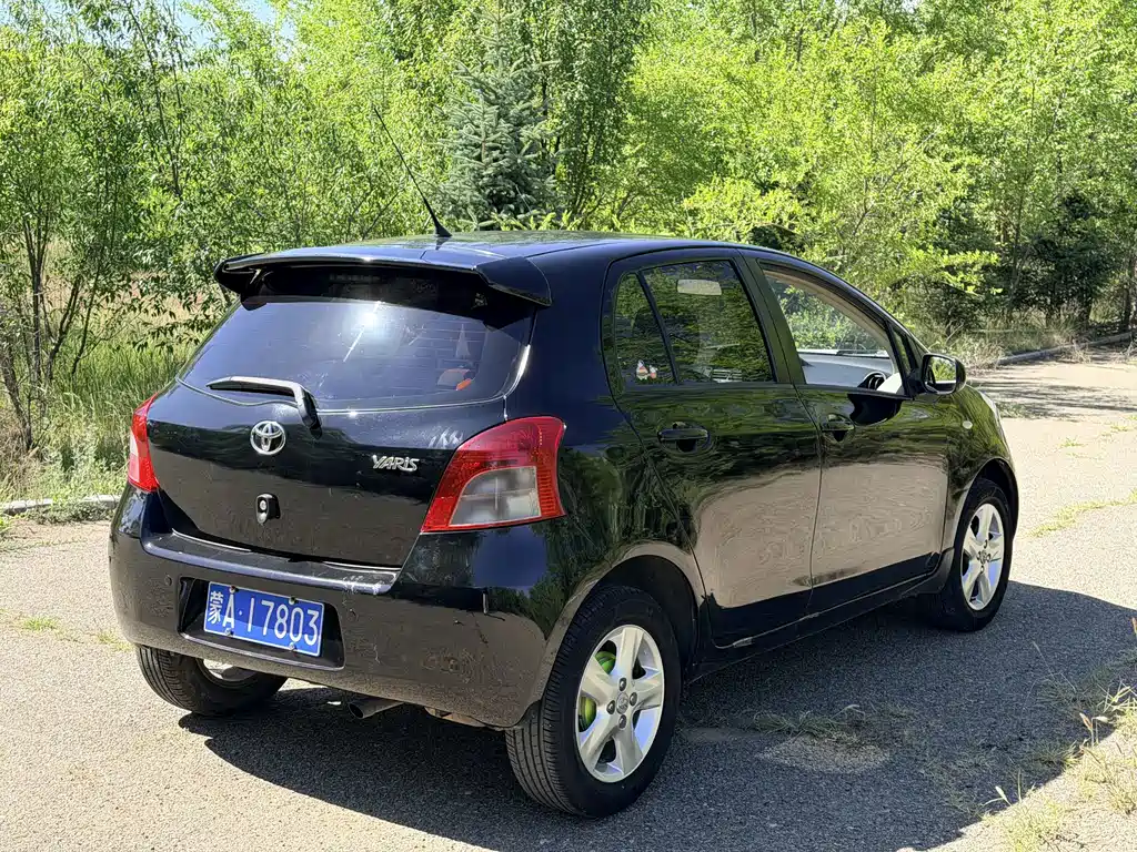 Toyota Yaris L 2008