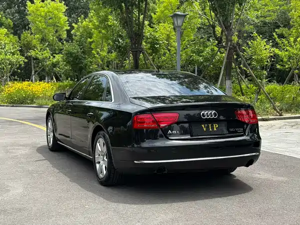 Audi A8 2013
