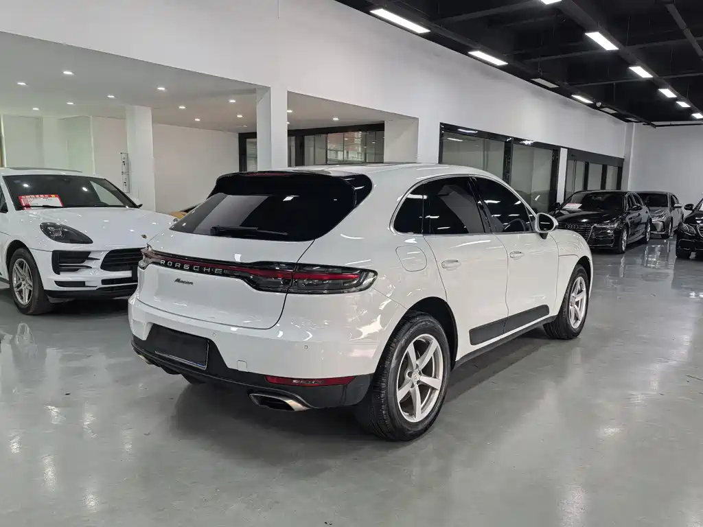 Porsche Macan 2018 — фото 5