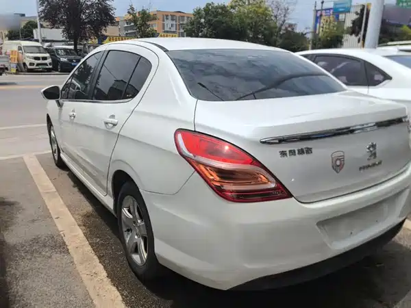 Peugeot 308 2014