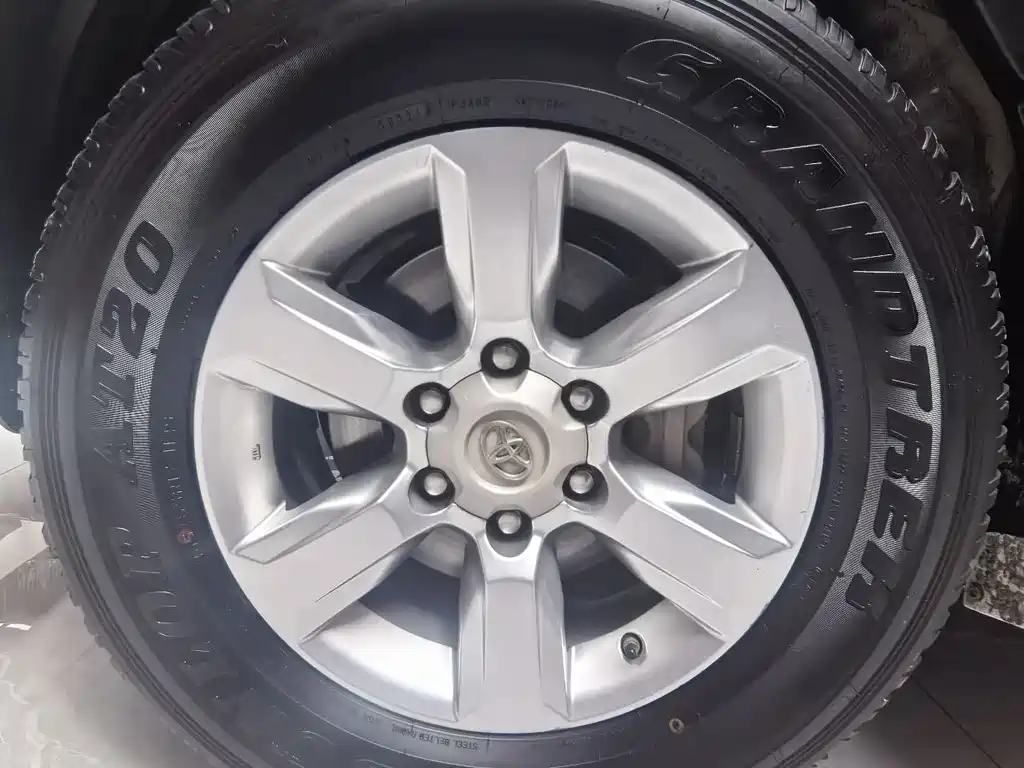 Toyota Prado 2018 — фото 13