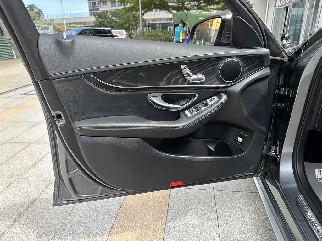 Mercedes-Benz C-Class 2020 — фото 20