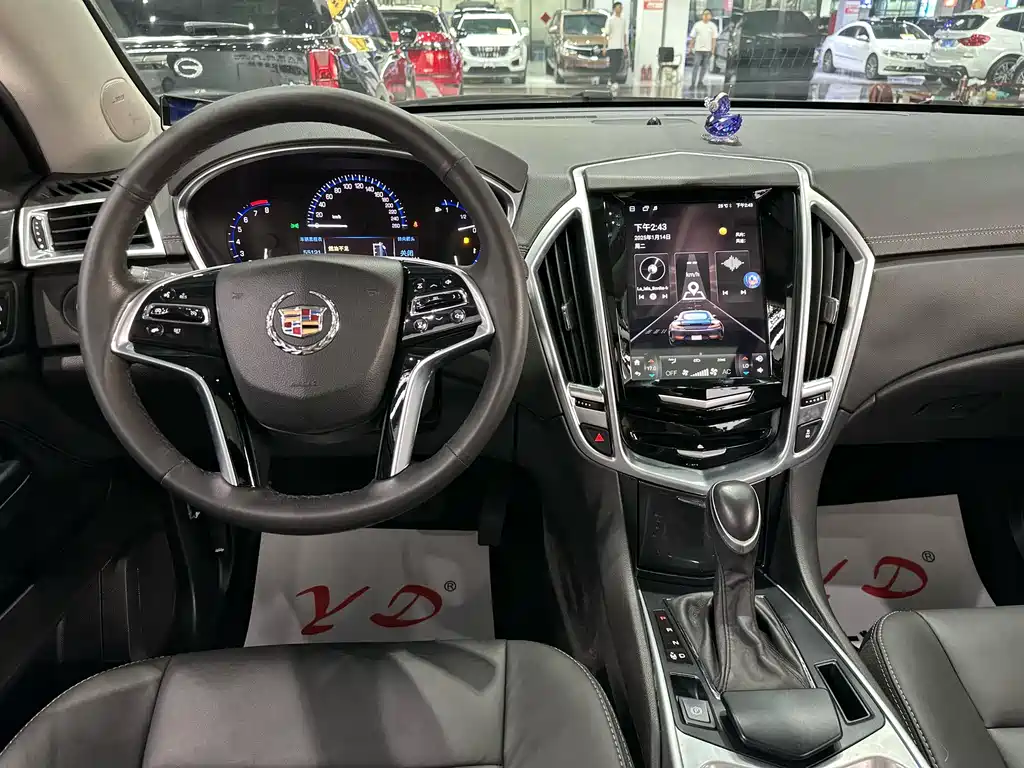 Cadillac SRX 2016 — фото 10