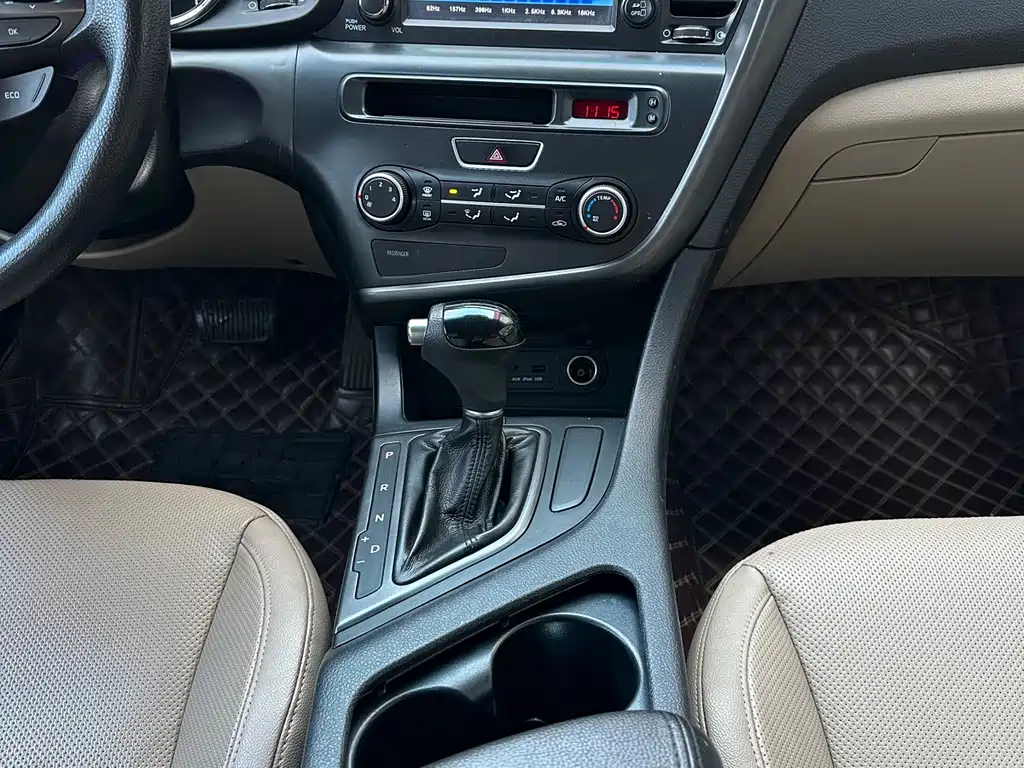 Kia K5 2015 — фото 10