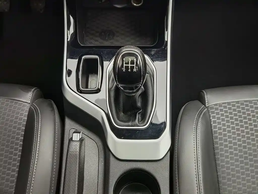Chery Tiggo 5x 2022 — фото 13