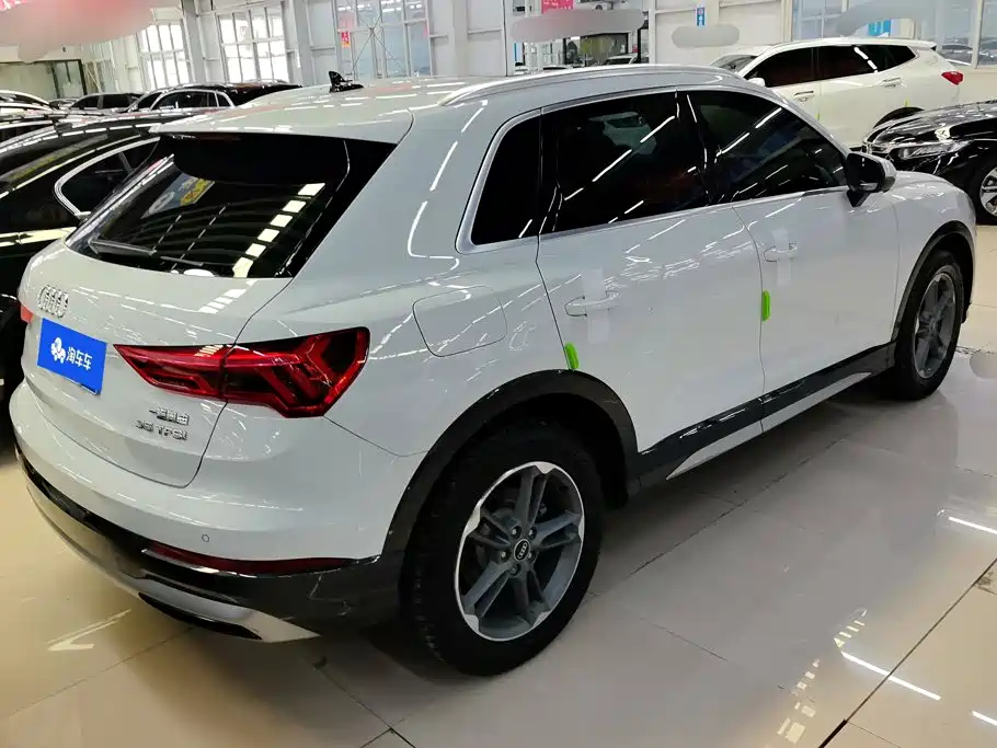 Audi Q3 2021