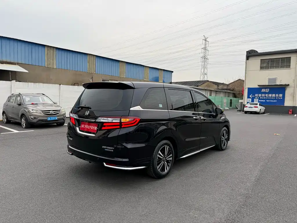 Honda Odyssey 2021 — фото 15