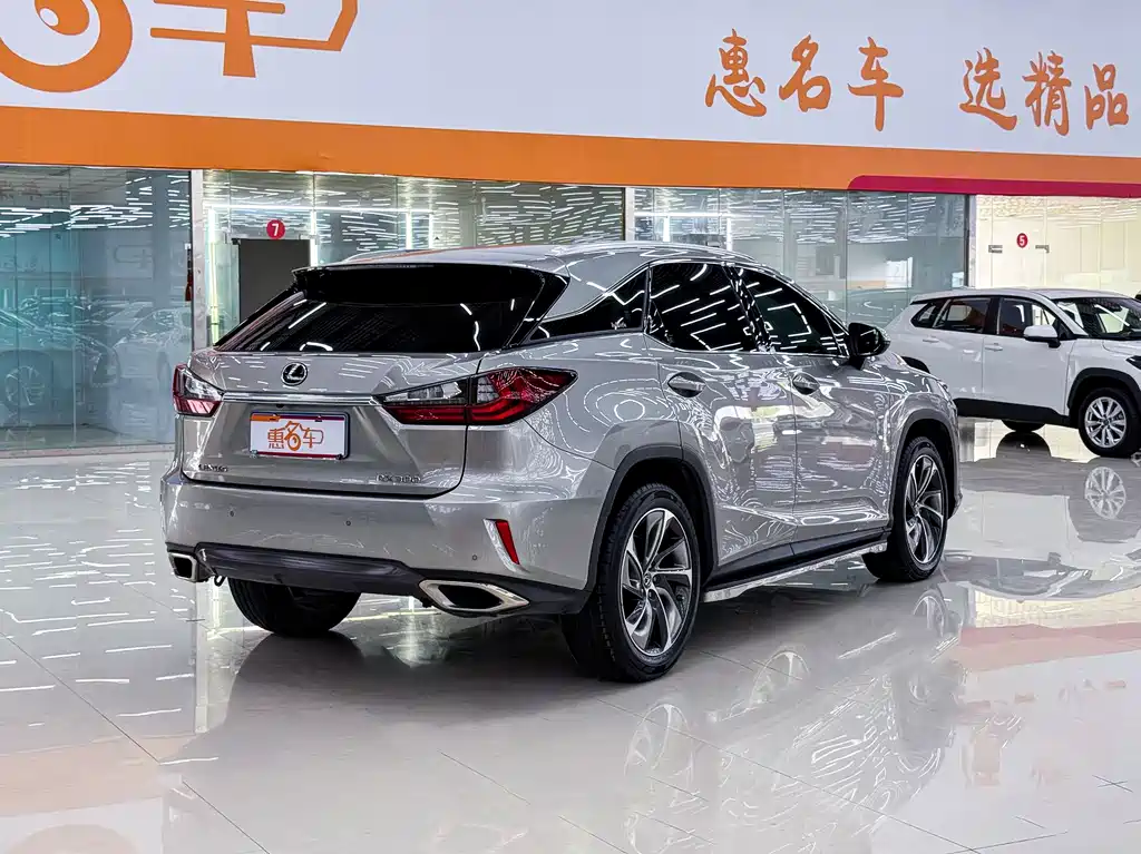 Lexus RX 2018 — фото 18