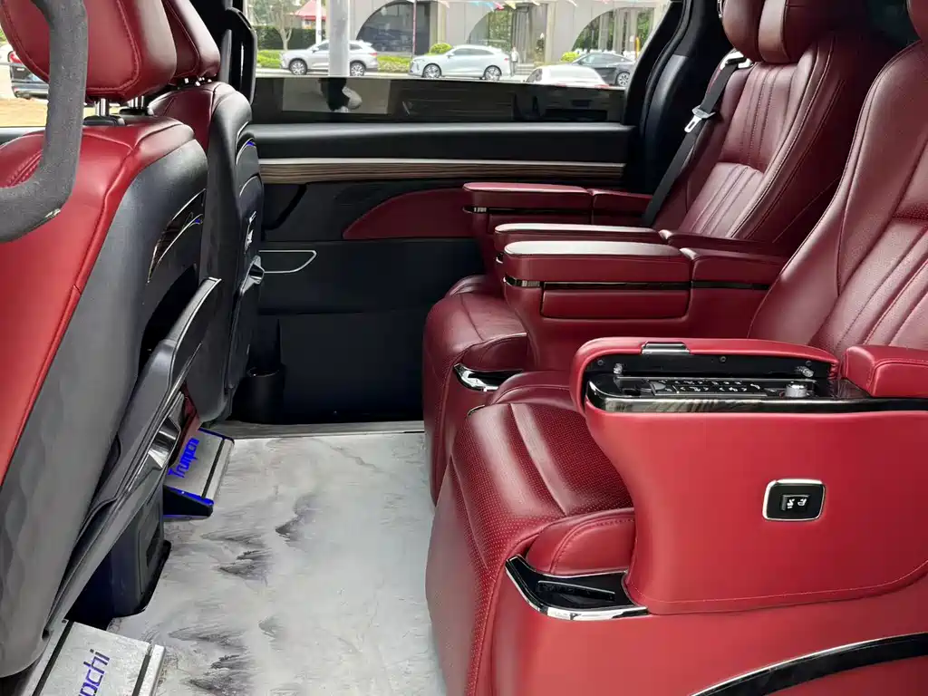 GAC Motor Trumpchi M8 2019 — фото 8