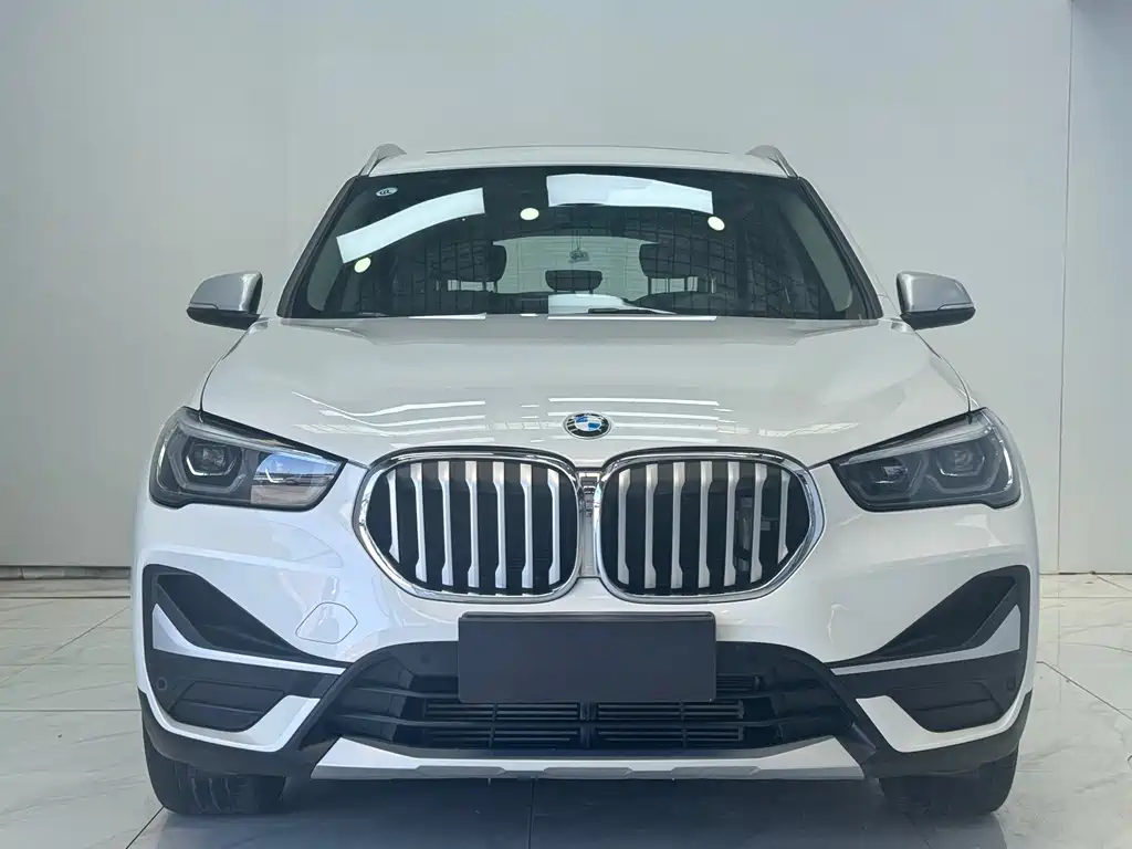BMW X1 2022 — фото 2