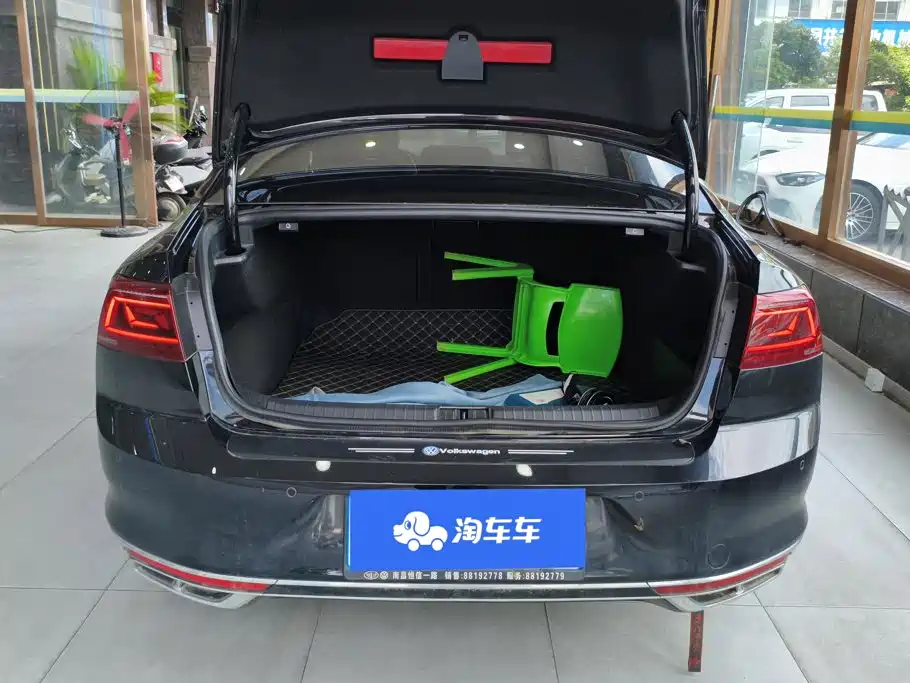 Volkswagen Magotan 2024