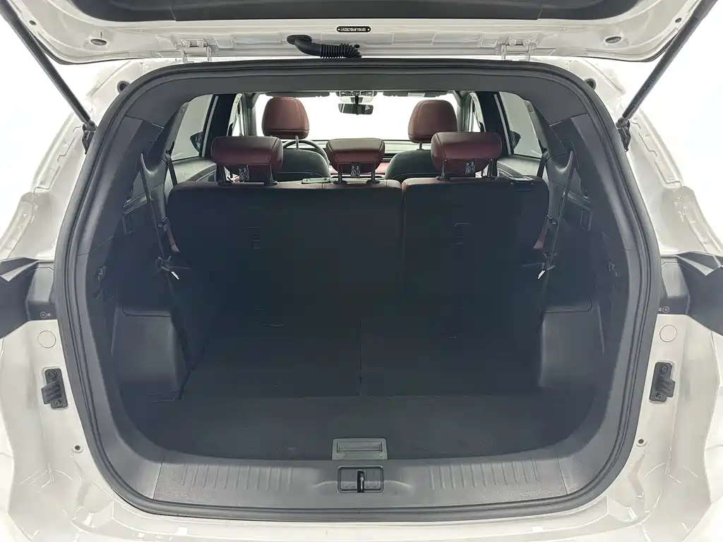 Jetour Jietu X70 PLUS 2023 — фото 18