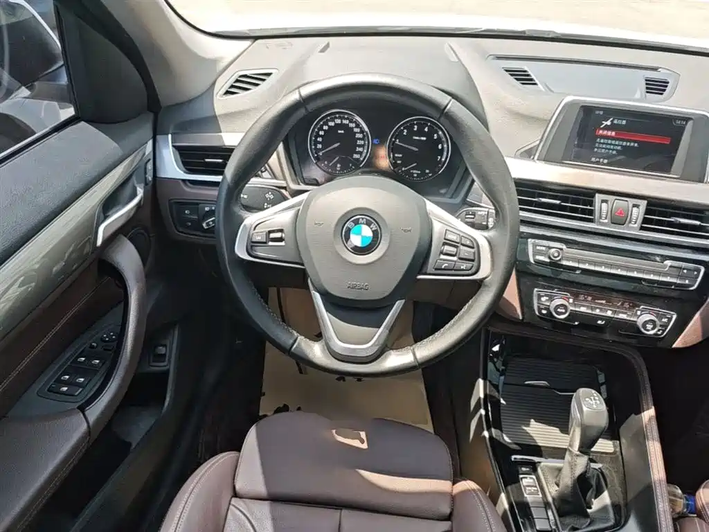 BMW X1 2019 — фото 11