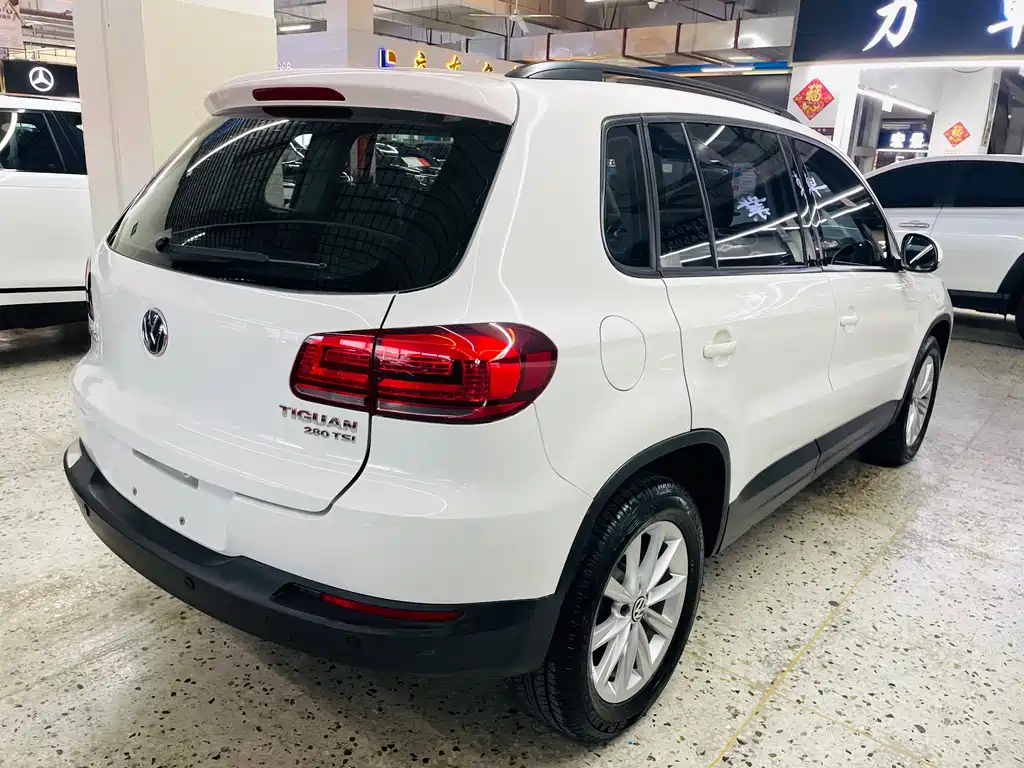 Volkswagen Tiguan 2017 — фото 20