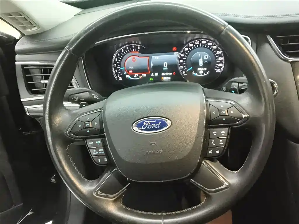 Ford Taurus 2022 — фото 11