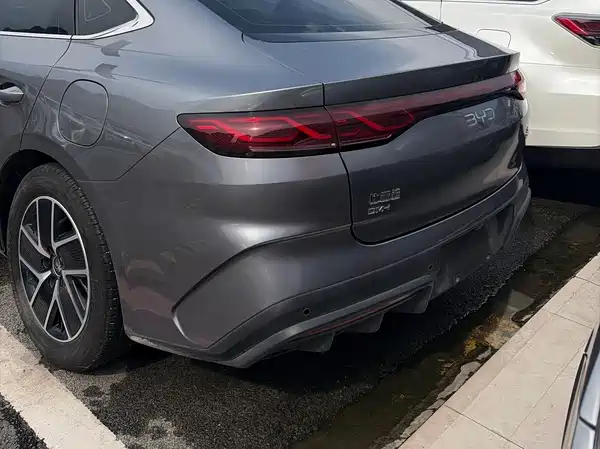 BYD Qin L 2024