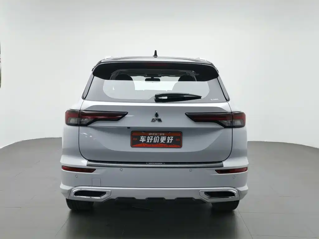 Mitsubishi Outlander 2023