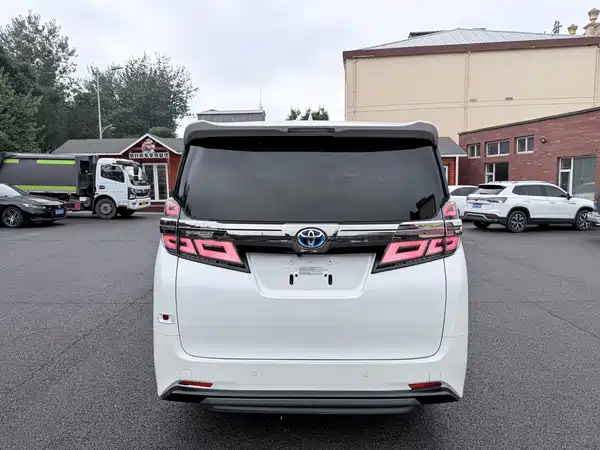 Toyota Vellfire 2022
