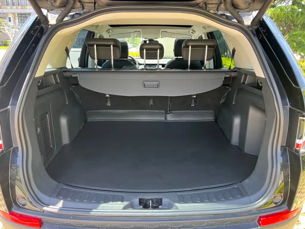 Land Rover Discovery Sport 2018 — фото 6