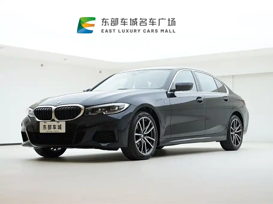 BMW 3 Series 2022 — фото 1