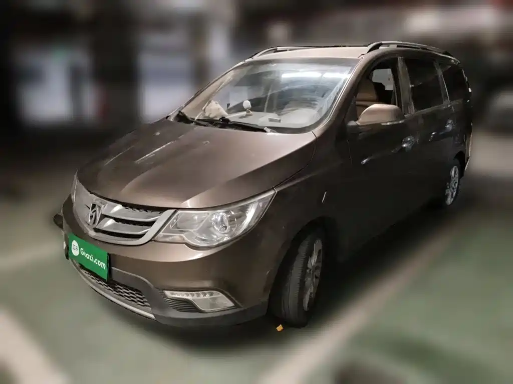 Baojun 730 2015