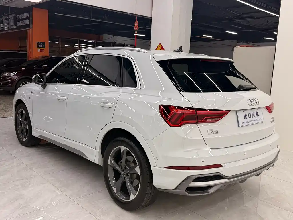 Audi Q3 2023 — фото 4