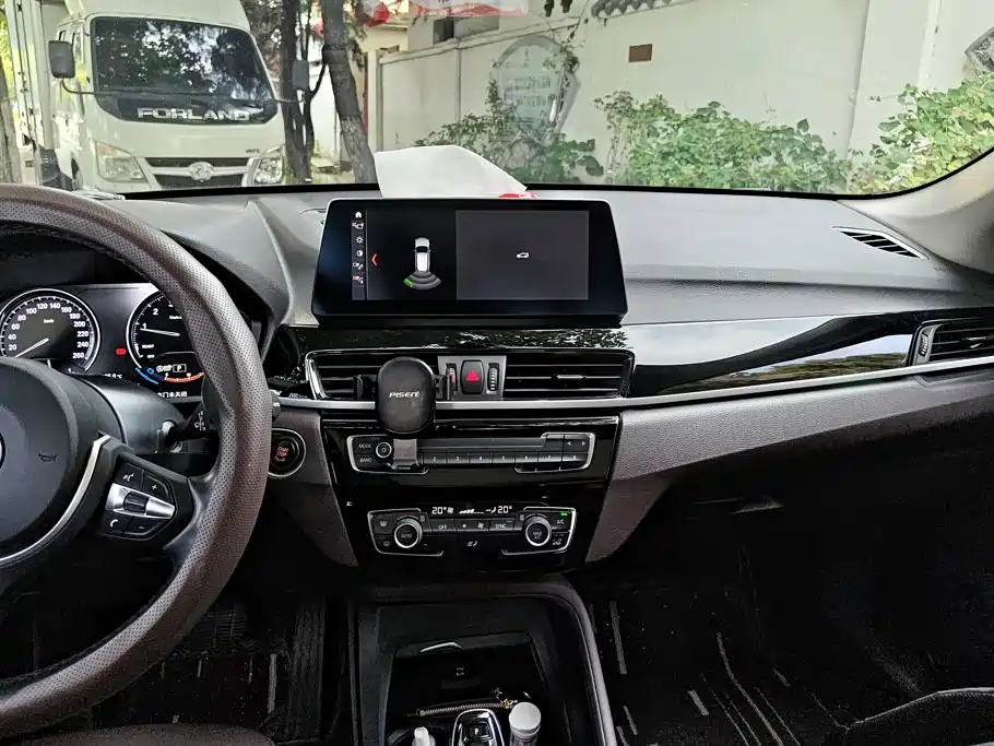 BMW X1 2022 — фото 13