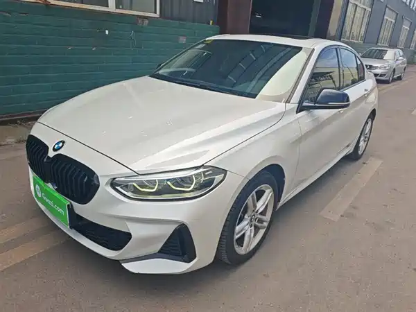 BMW 1 Series 2021