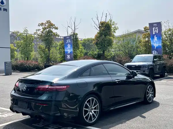 Mercedes-Benz E-Class 2021