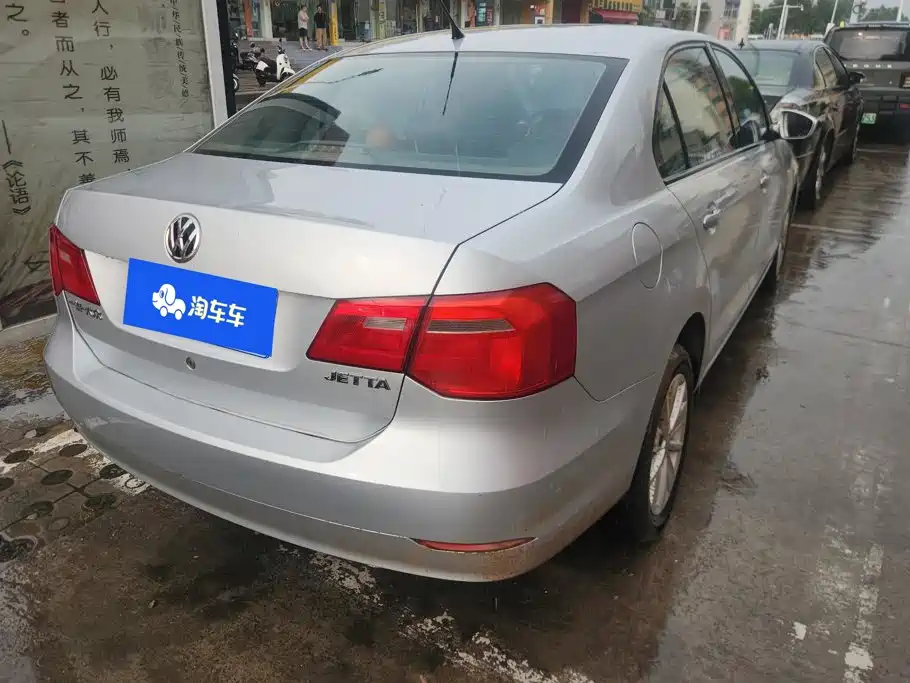Volkswagen Jetta 2014
