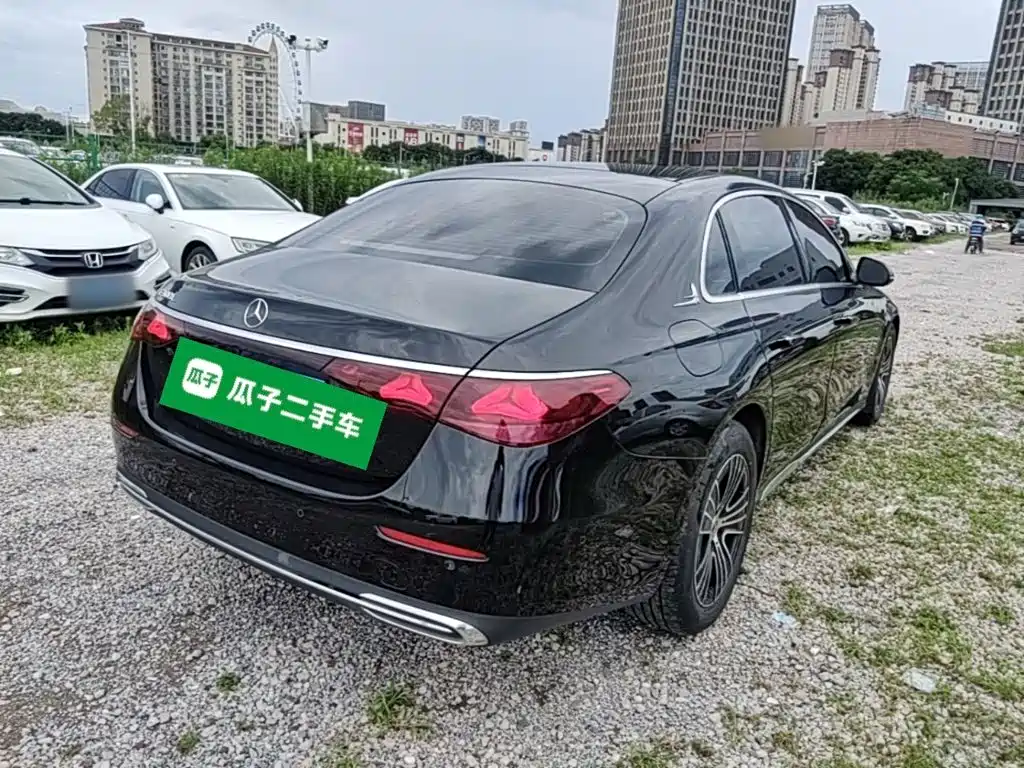 Mercedes-Benz E-Class 2024