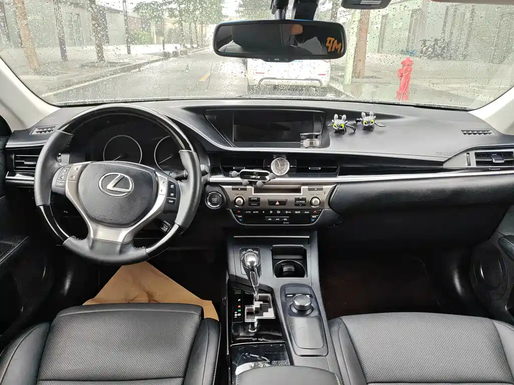 Lexus ES 2014