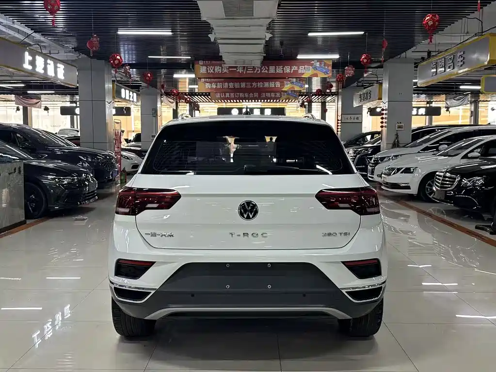 Volkswagen T-Roc 2023 — фото 8