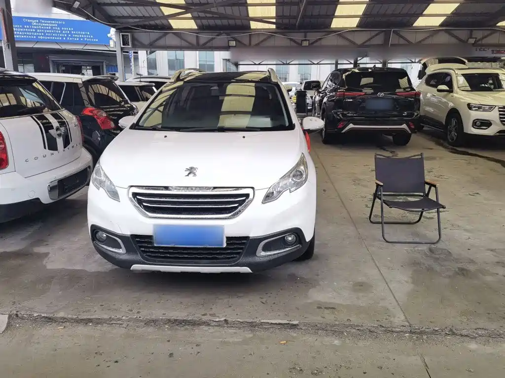 Peugeot 2008 2015 — фото 24