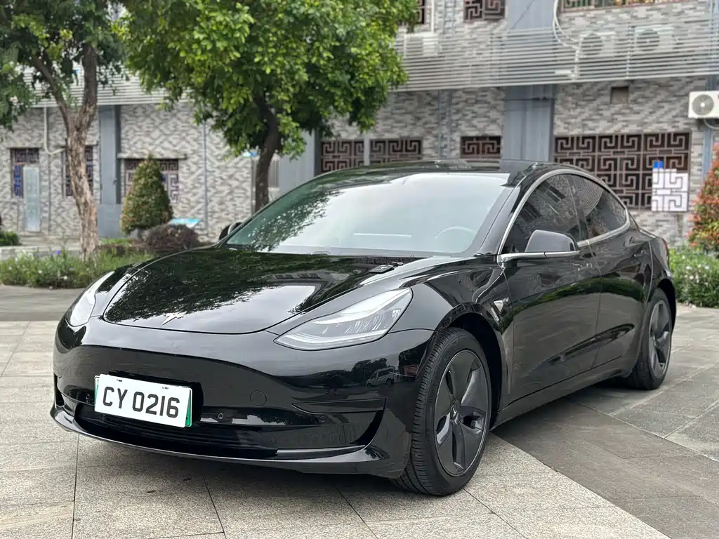 Tesla Model 3 2020 — фото 1