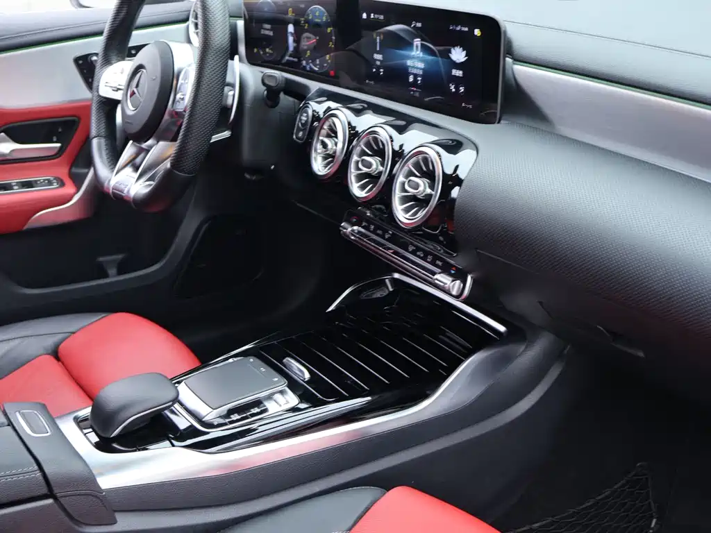 Mercedes-Benz A-Class AMG 2021 — фото 14