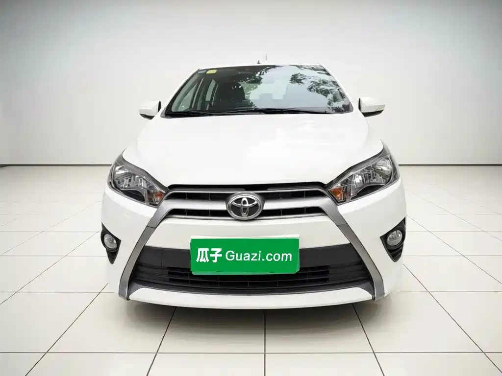 Toyota Yaris L 2015