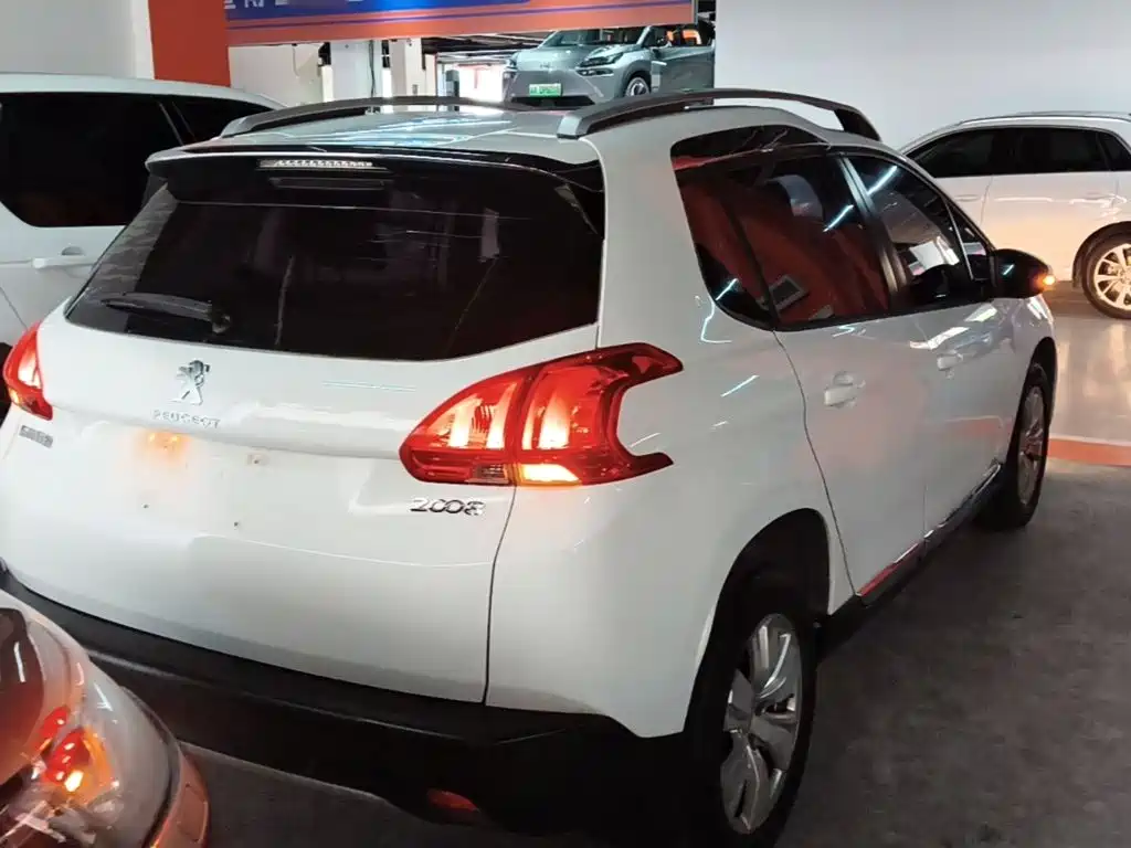 Peugeot 2008 2015