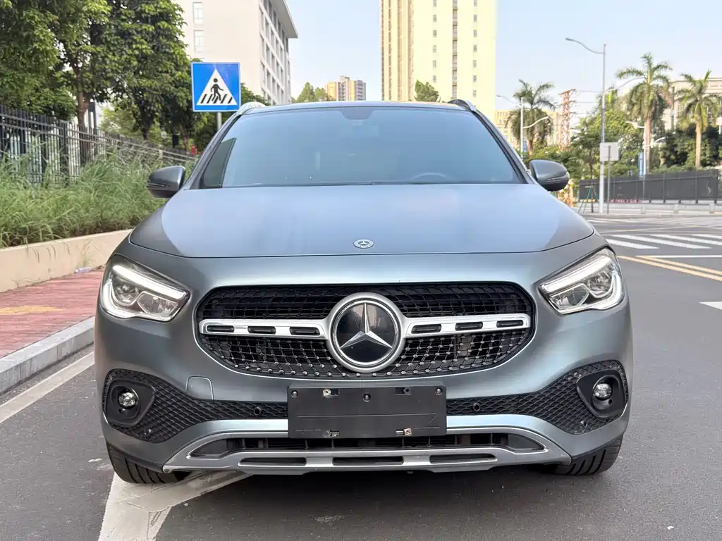 Mercedes-Benz GLA 2021