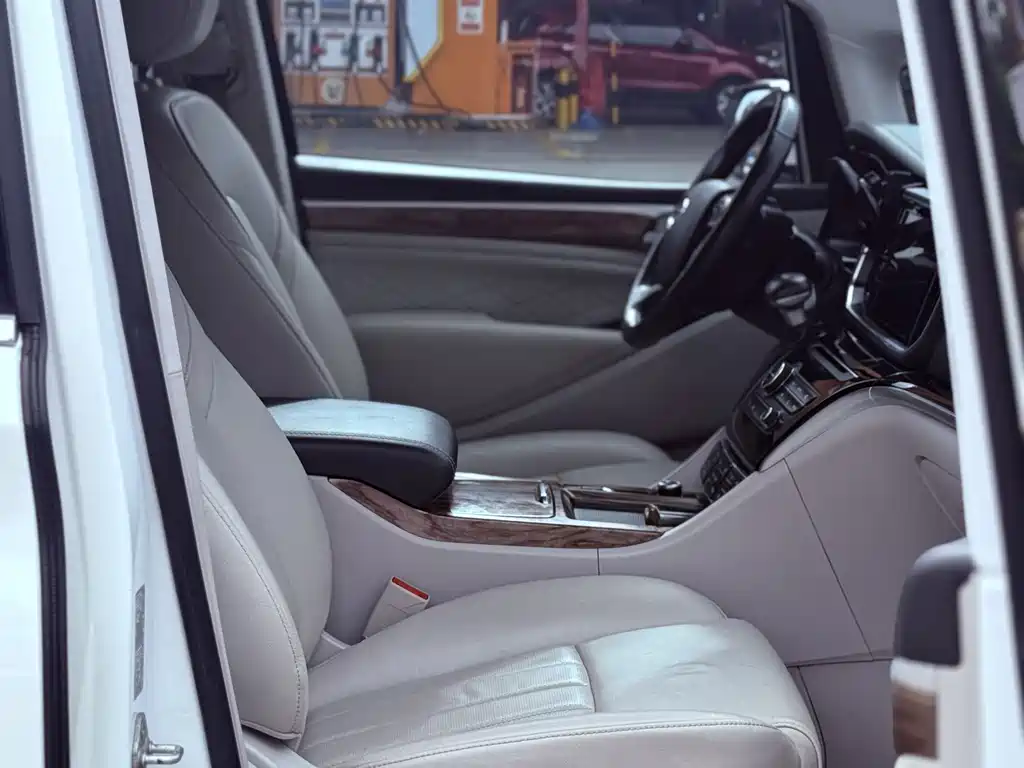 GAC Motor Trumpchi M8 2019 — фото 20