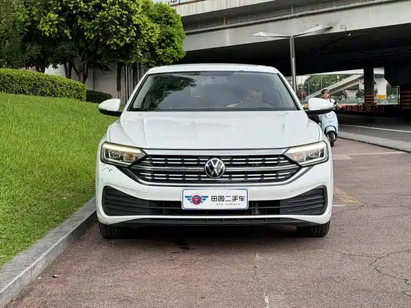 Volkswagen Sagitar 2024
