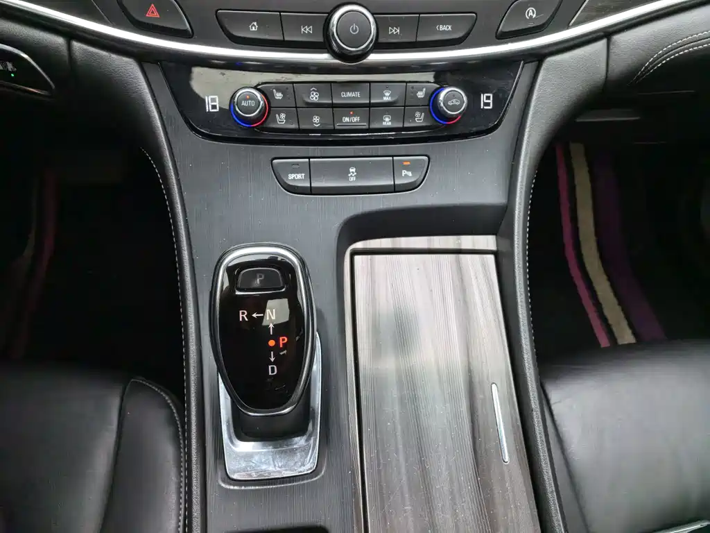 Buick LaCrosse 2018 — фото 9