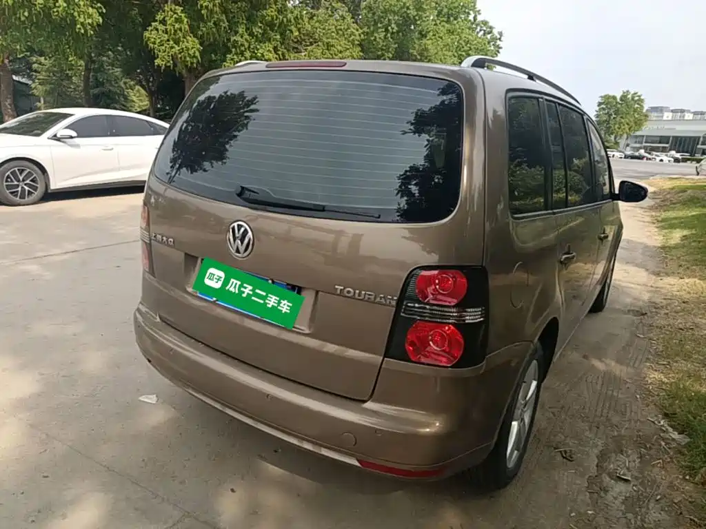 Volkswagen Touran 2015