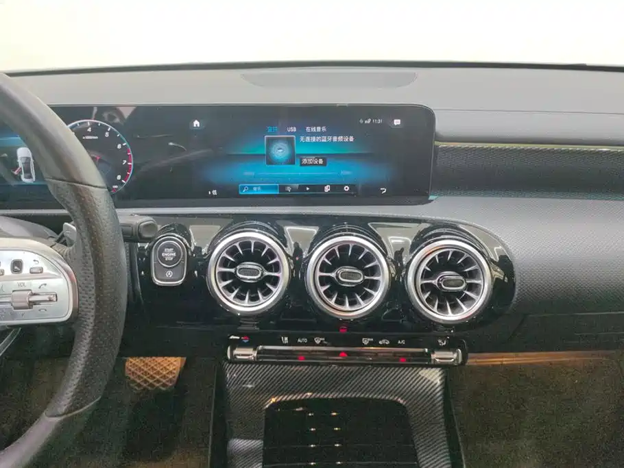 Mercedes-Benz A-Class 2022 — фото 13