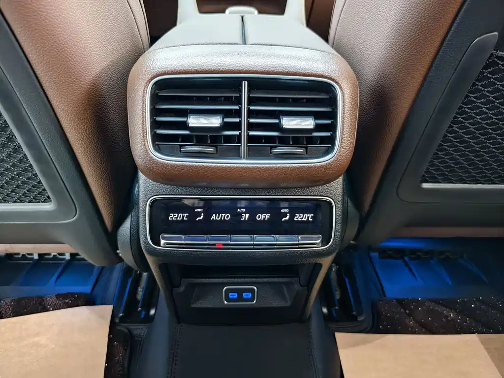 Mercedes-Benz GLS 2026 — фото 12