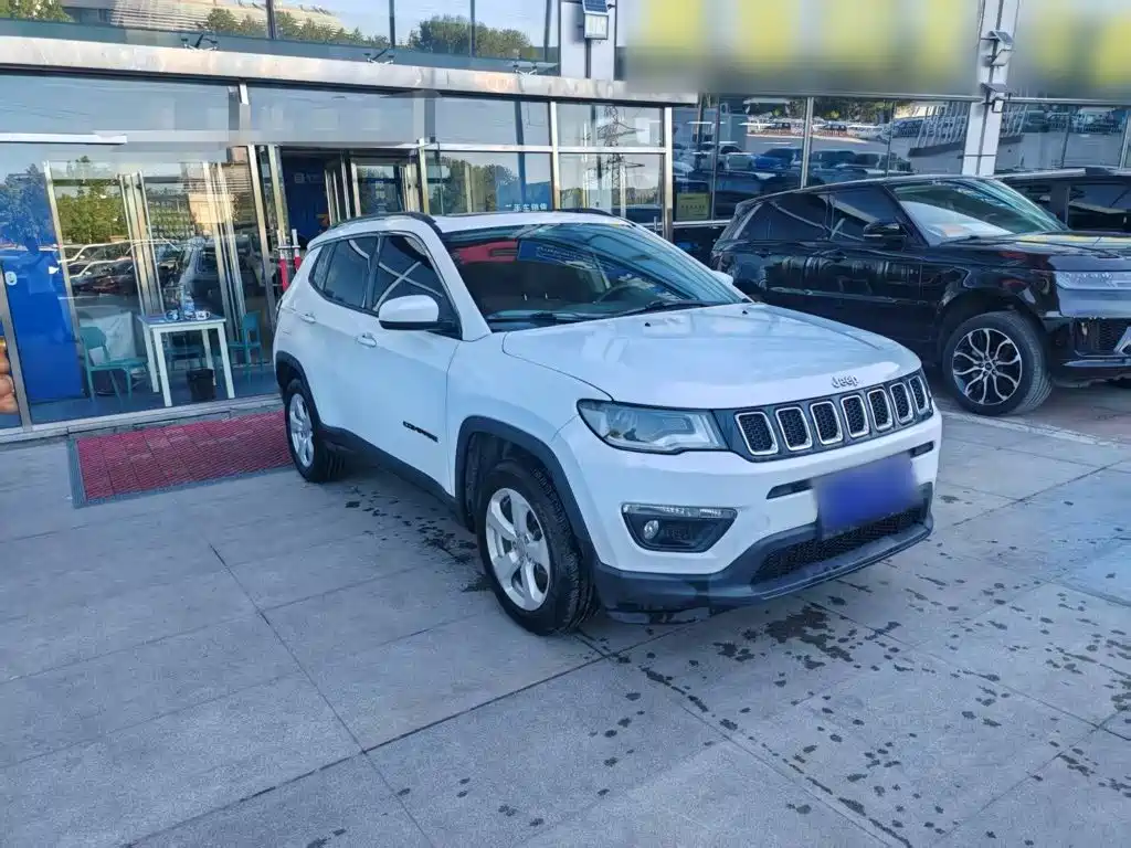 Jeep Compass 2018 — фото 4