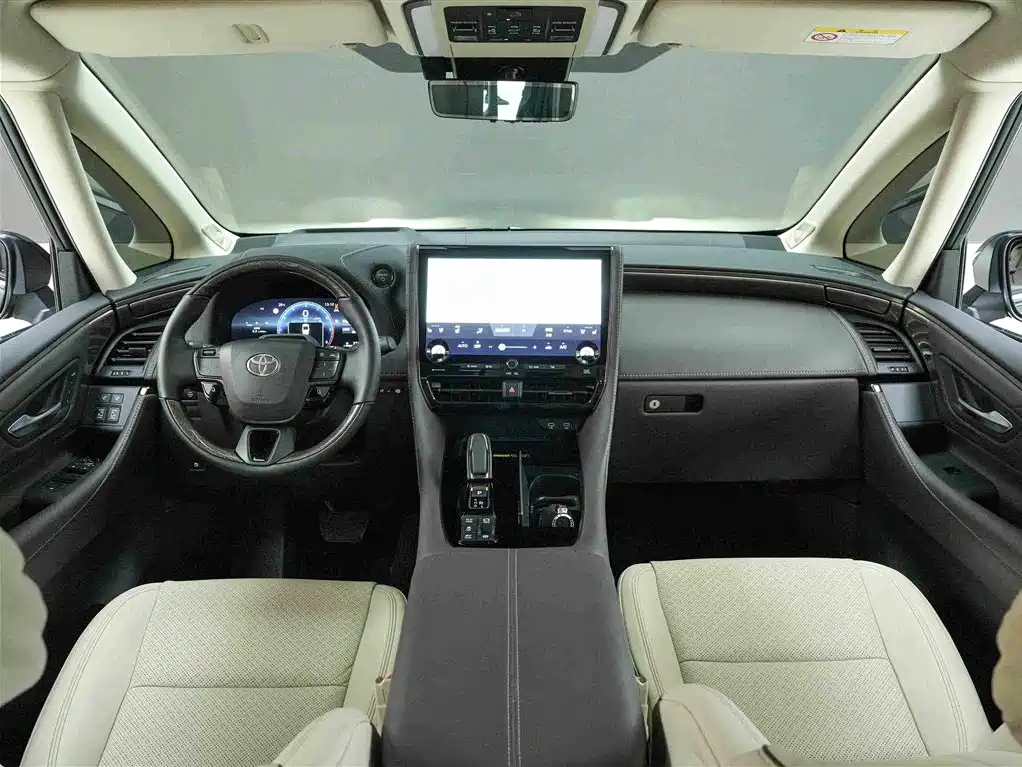 Toyota Alphard 2025 — фото 6