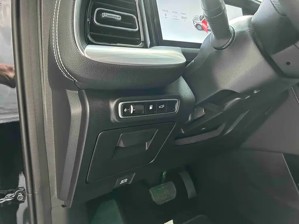 GAC Trumpchi GS8 2025 — фото 9