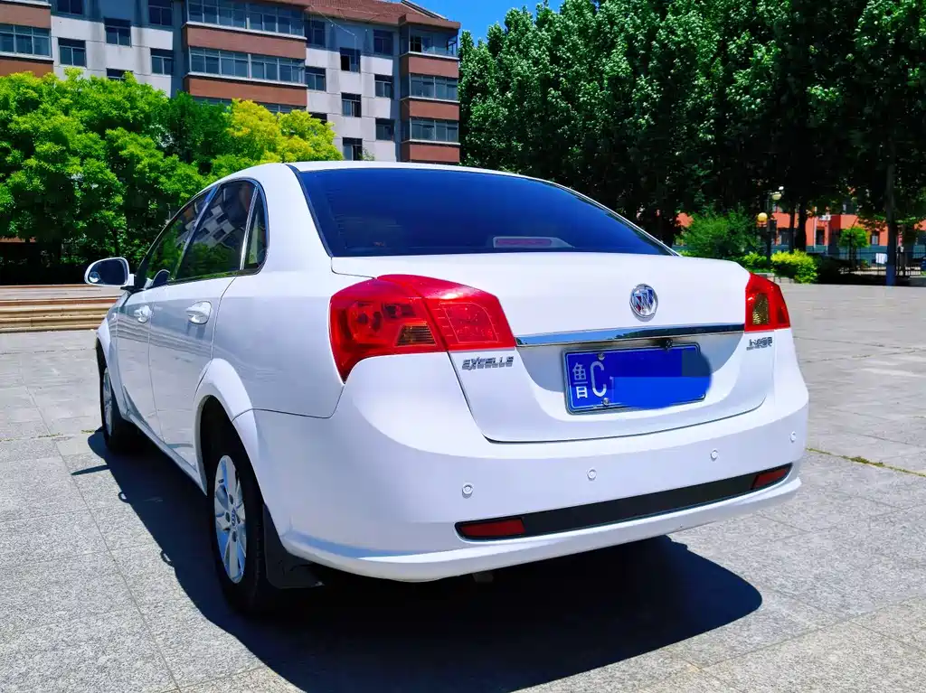 Buick Excelle 2014 — фото 13
