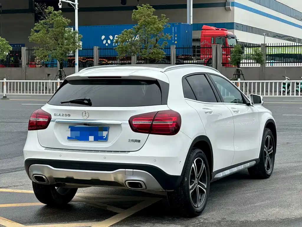 Mercedes-Benz GLA 2018 — фото 9